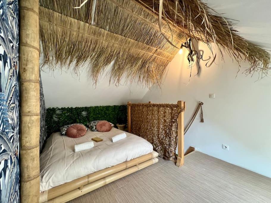 Nuit Dans La Jungle - Love Room Souppes-sur-Loing Екстериор снимка