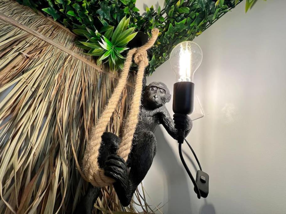 Nuit Dans La Jungle - Love Room Souppes-sur-Loing Екстериор снимка